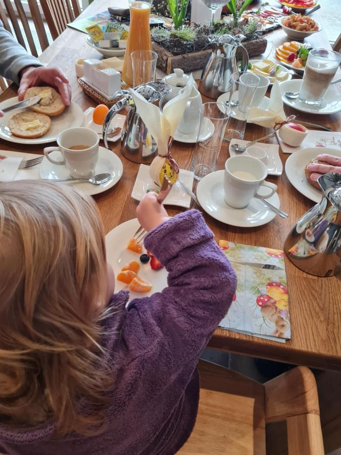 Familien- Und Apartmenthotel Lerchenberghof Walddorf  Luaran gambar